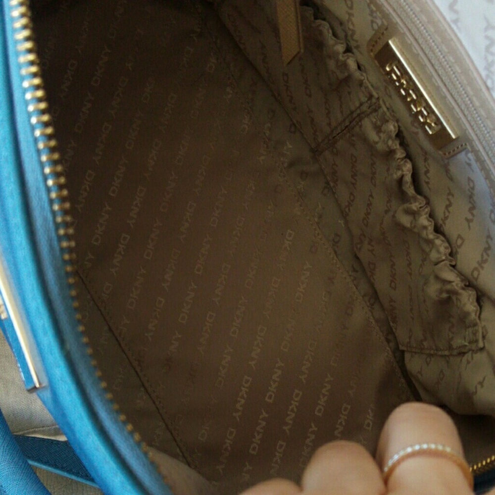 DKNY saffiano leather Boston bag in blue - Picture 7 of 8